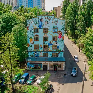 Bogdanov Yar Hotel Kyiv